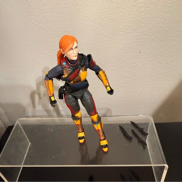 G.I.Joe 6" Action Figure of Snake Eyes Scarlott by Hasbro - Picture 2 of 8